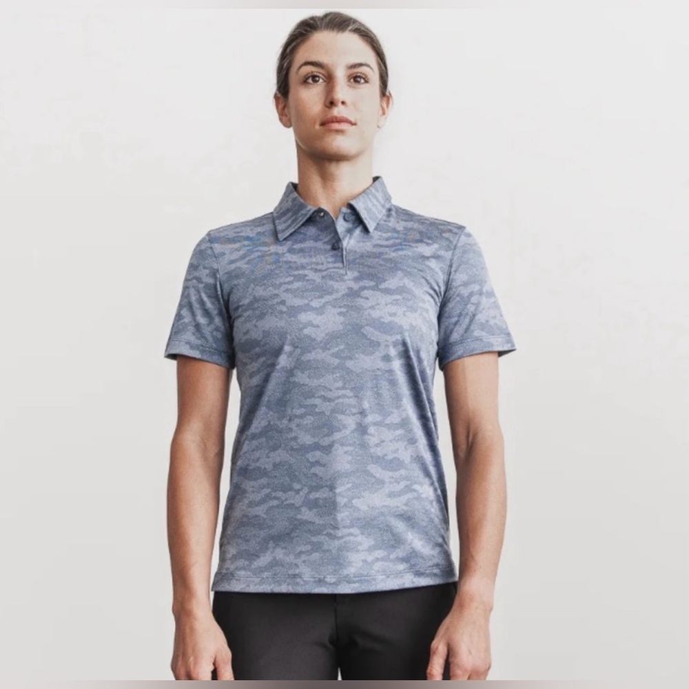 Nwt Nobull Women’s Golf Lightweight Textured Polo - Xs - Coastal Blue Camo